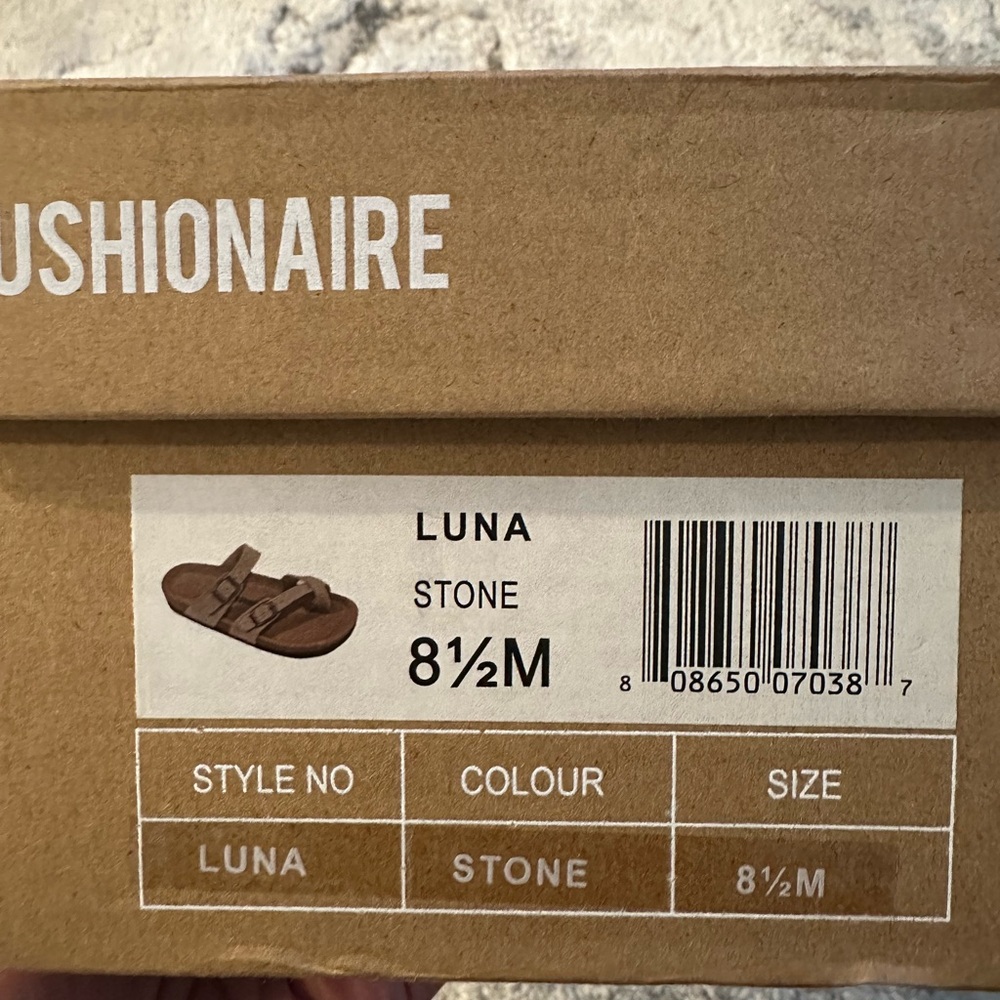 Cushionaire Women's Tan Sandals - Picture 4 of 4